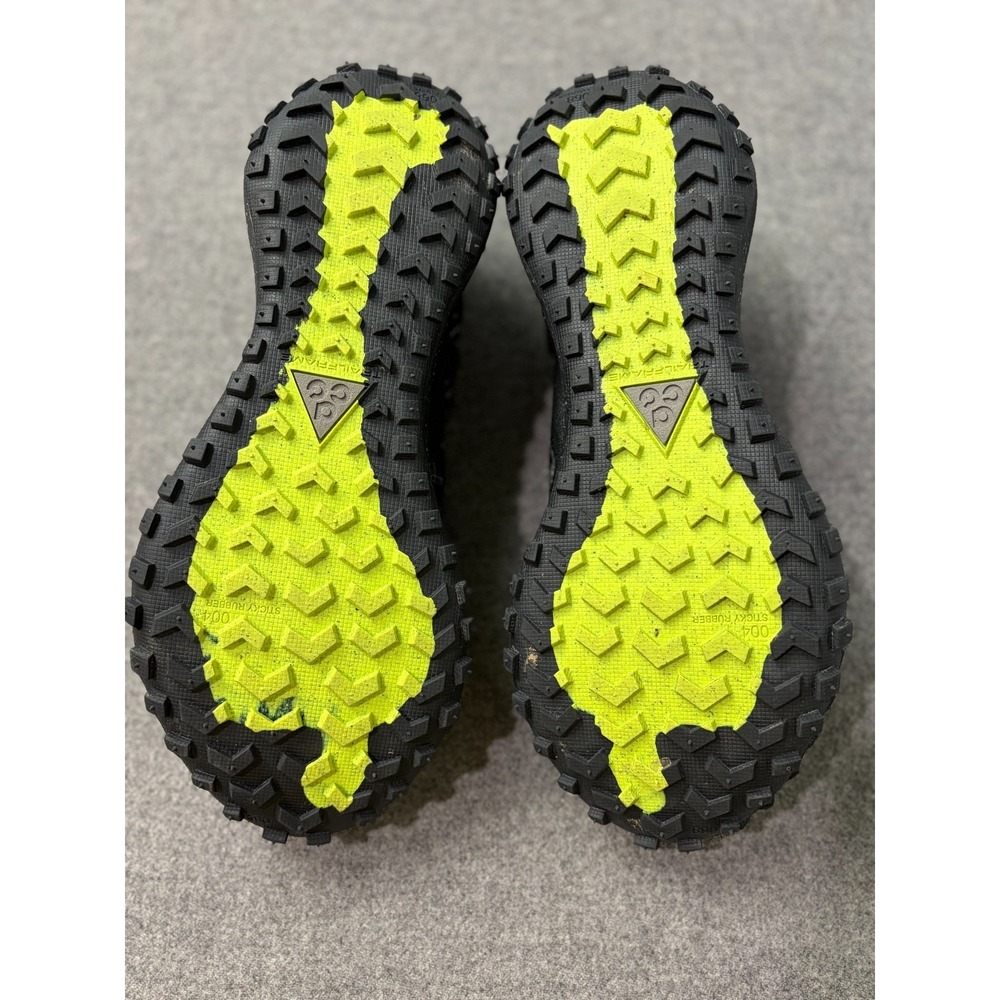 Nike ACG Mountain Fly Low Gore-Tex Sneakers Mens Size 11.5 Dark Gray DD2861-002 - Picture 2 of 15